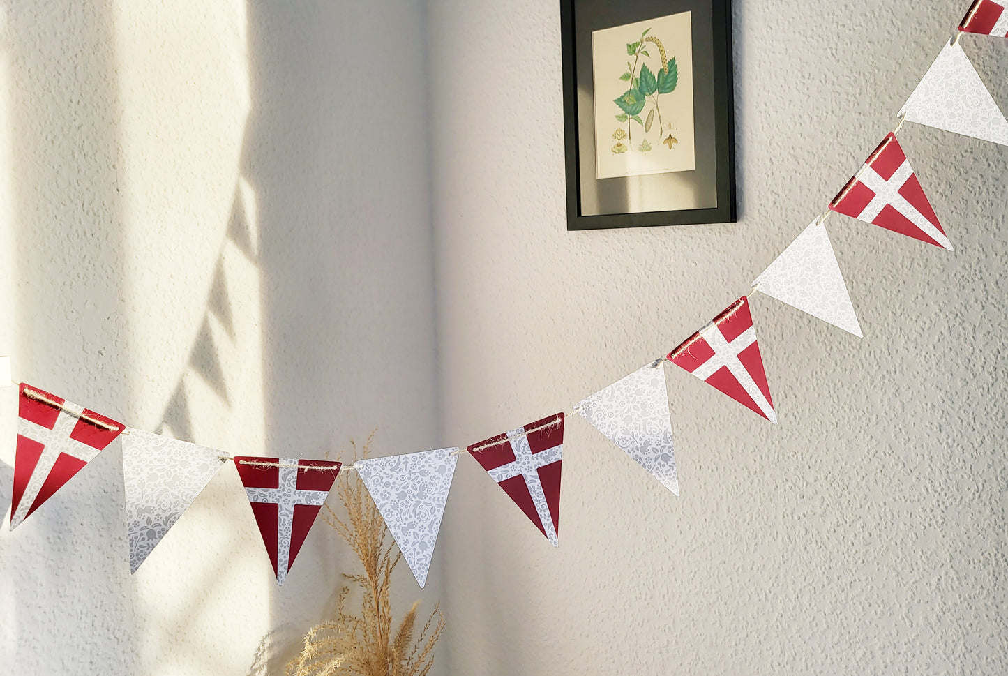Skandilande (Girlande/Wimpelkette mit Flaggen aus nordischen Ländern)